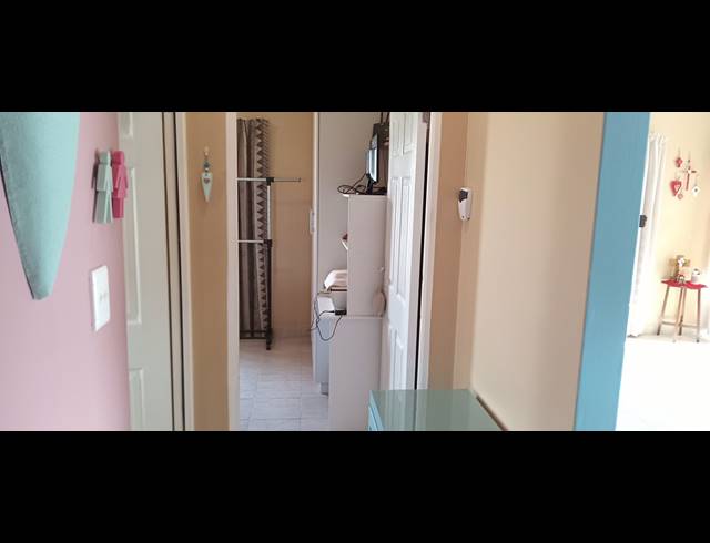 2 BEDROOM HOUSE FOR SALE IN FOUNTAINS ESTATE BUSINESS PARK